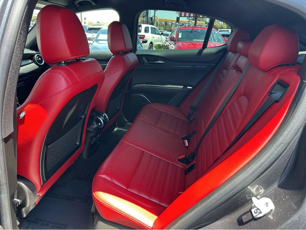 Used 2023 Alfa Romeo Stelvio Sprint RWD image 10