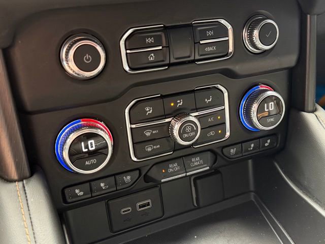 Used 2024 GMC Yukon AT4 w/ AT4 Premium Plus Package image 17