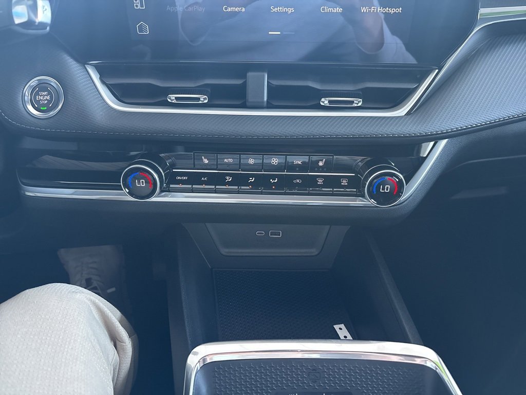 New 2026 Chevrolet Equinox LT w/ Convenience Package II image 16