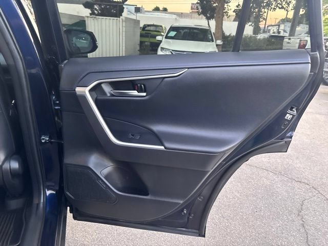 Used 2020 Toyota RAV4 XSE AWD/4WD image 37