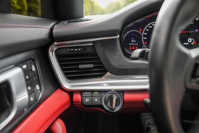 Used 2023 Porsche Panamera 4 Platinum Edition AWD/4WD image 28