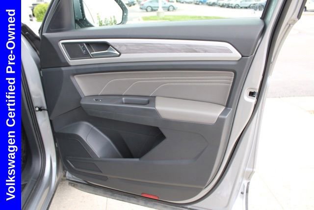 Used 2023 Volkswagen Atlas Cross Sport SE w/ Black Wheel Package AWD/4WD image 22
