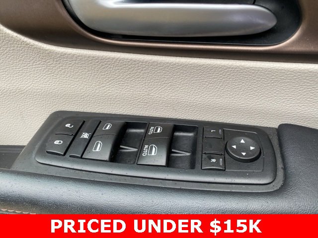 Certified 2017 Chrysler Pacifica Touring-L w/ Tire & Wheel Group image 28