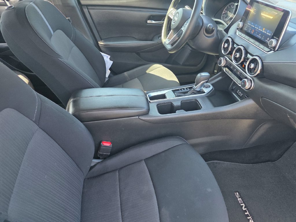 Used 2024 Nissan Sentra SV FWD image 20
