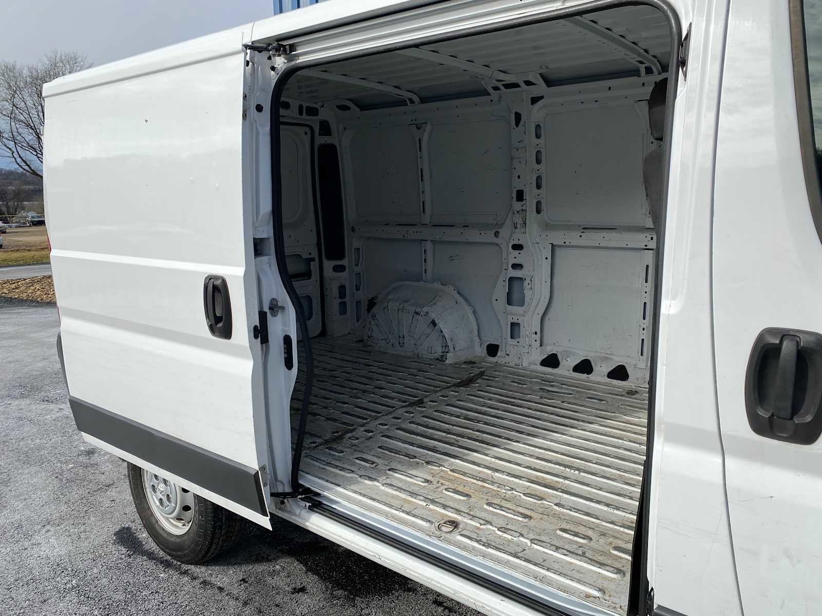 Used 2017 RAM ProMaster 1500 image 22