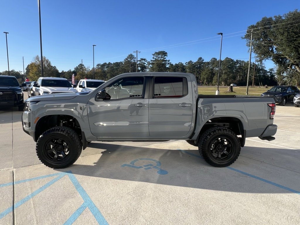 Used 2026 Nissan Frontier SV w/ Tow Package image 5