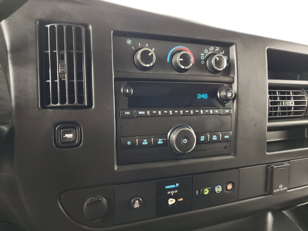 Used 2018 GMC Savana 3500 LT w/ LT Preferred Equipment Group image 26