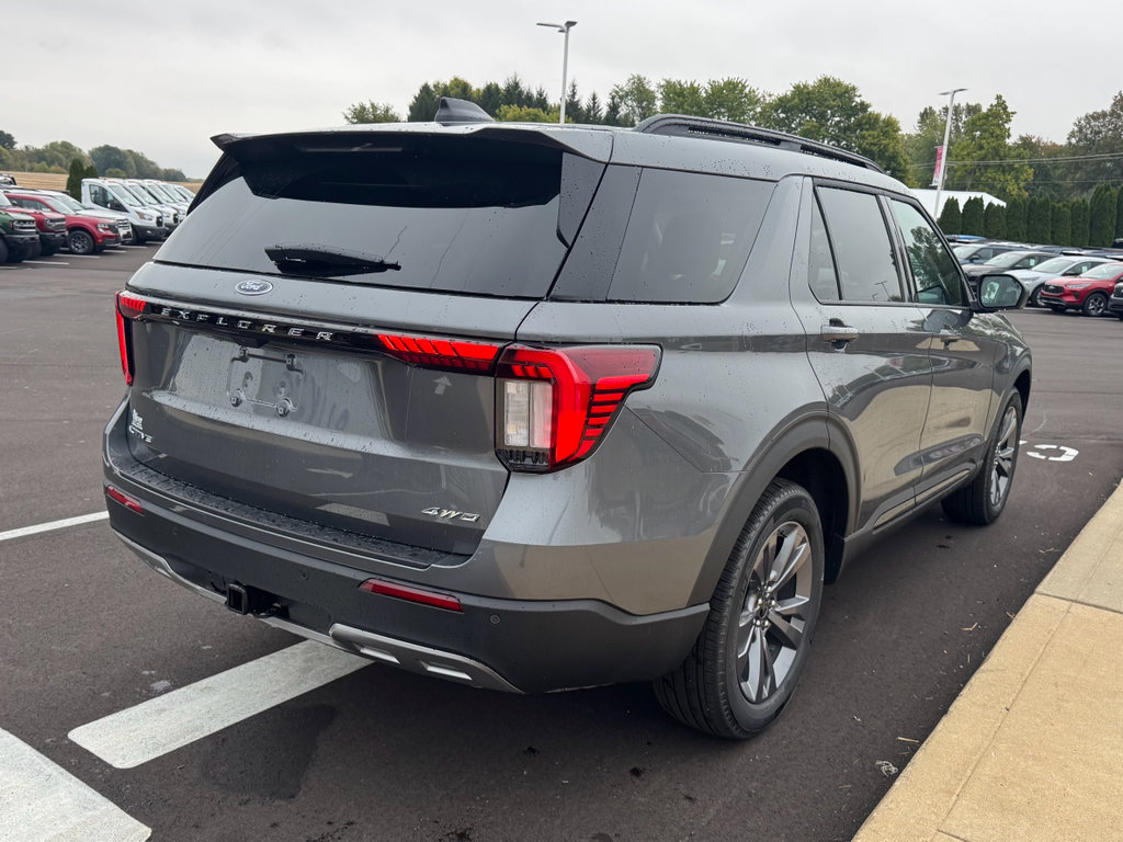 New 2026 Ford Explorer Active image 10