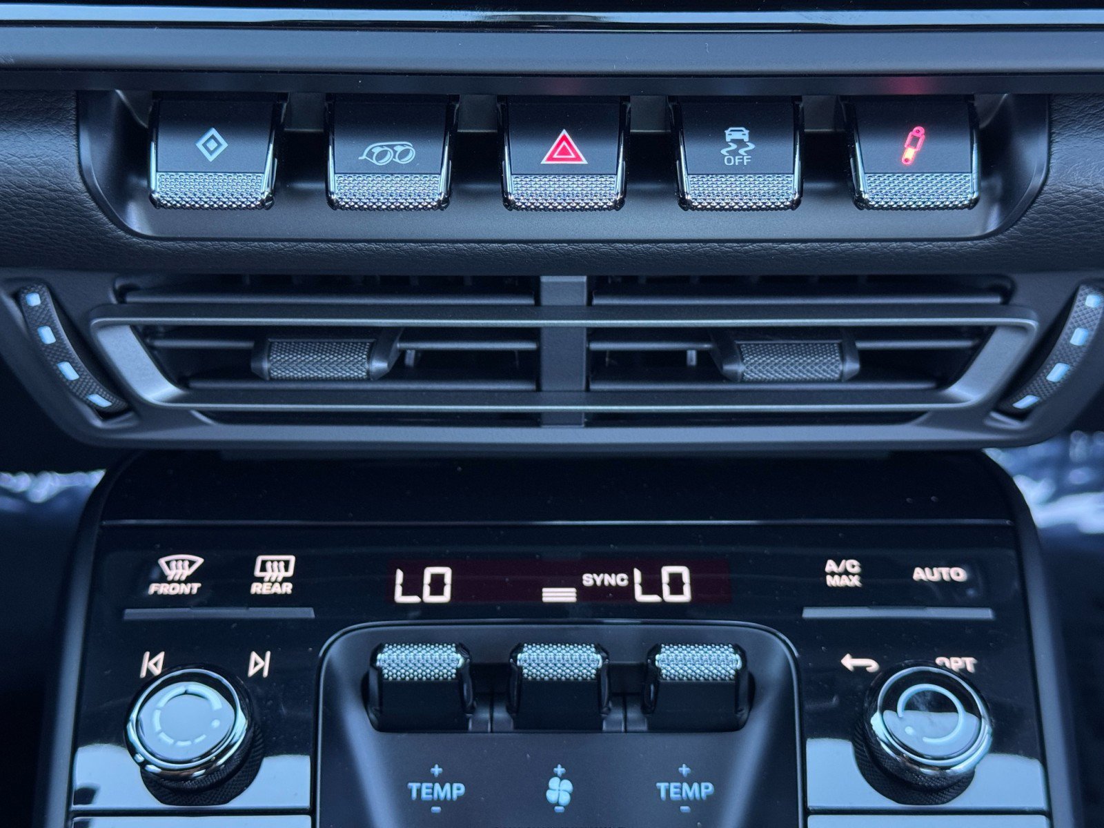 Used 2024 Porsche 911 Carrera T image 31