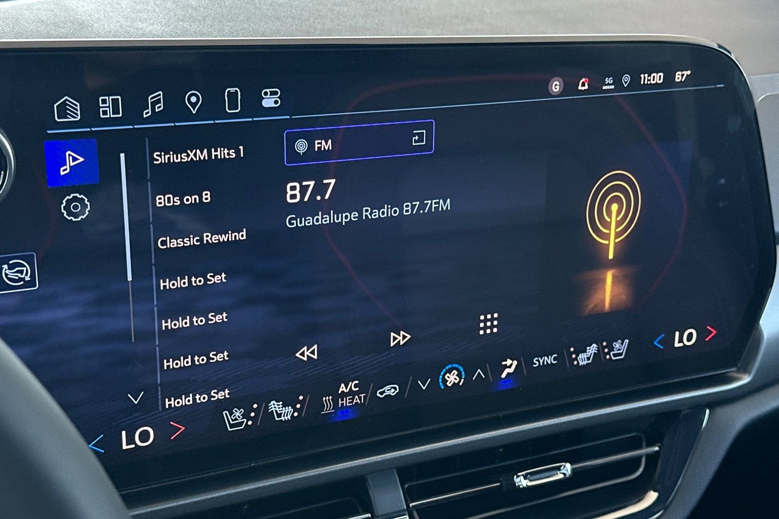 New 2025 Chevrolet Equinox EV RS w/ Active Safety Package 3 AWD/4WD image 18