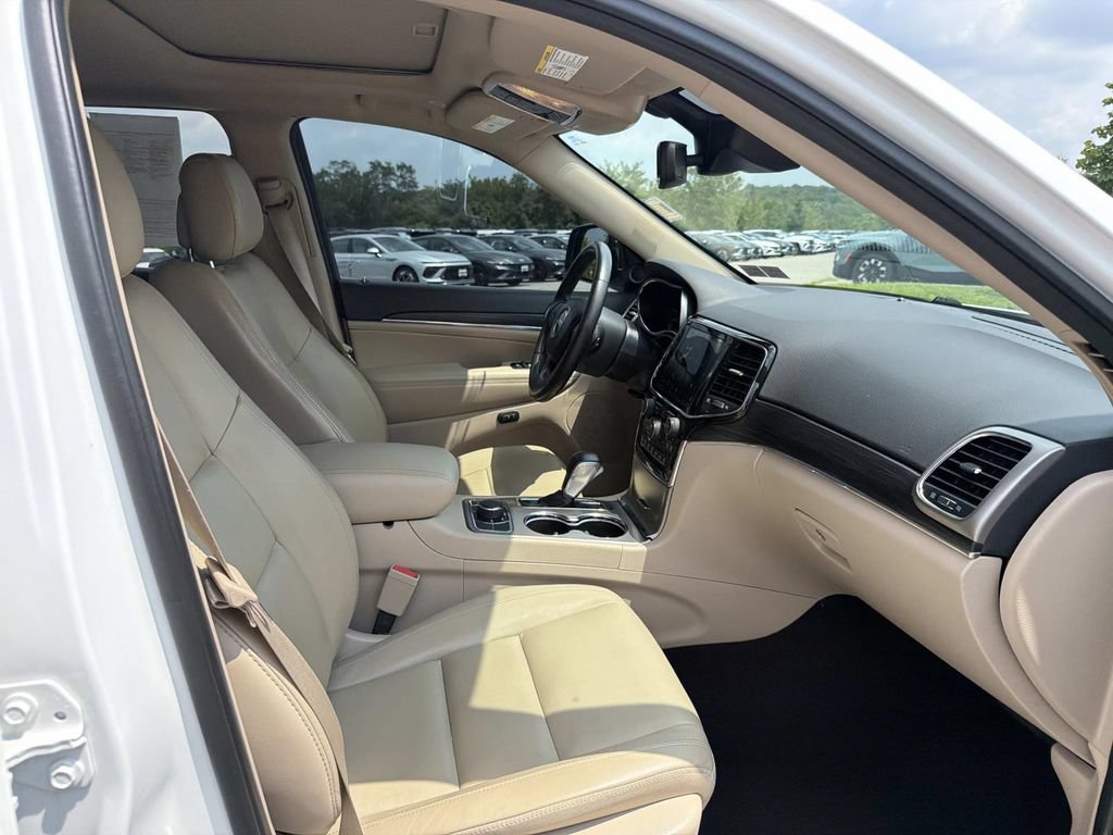 Used 2021 Jeep Grand Cherokee Limited w/ Premium Lighting Group AWD/4WD image 27