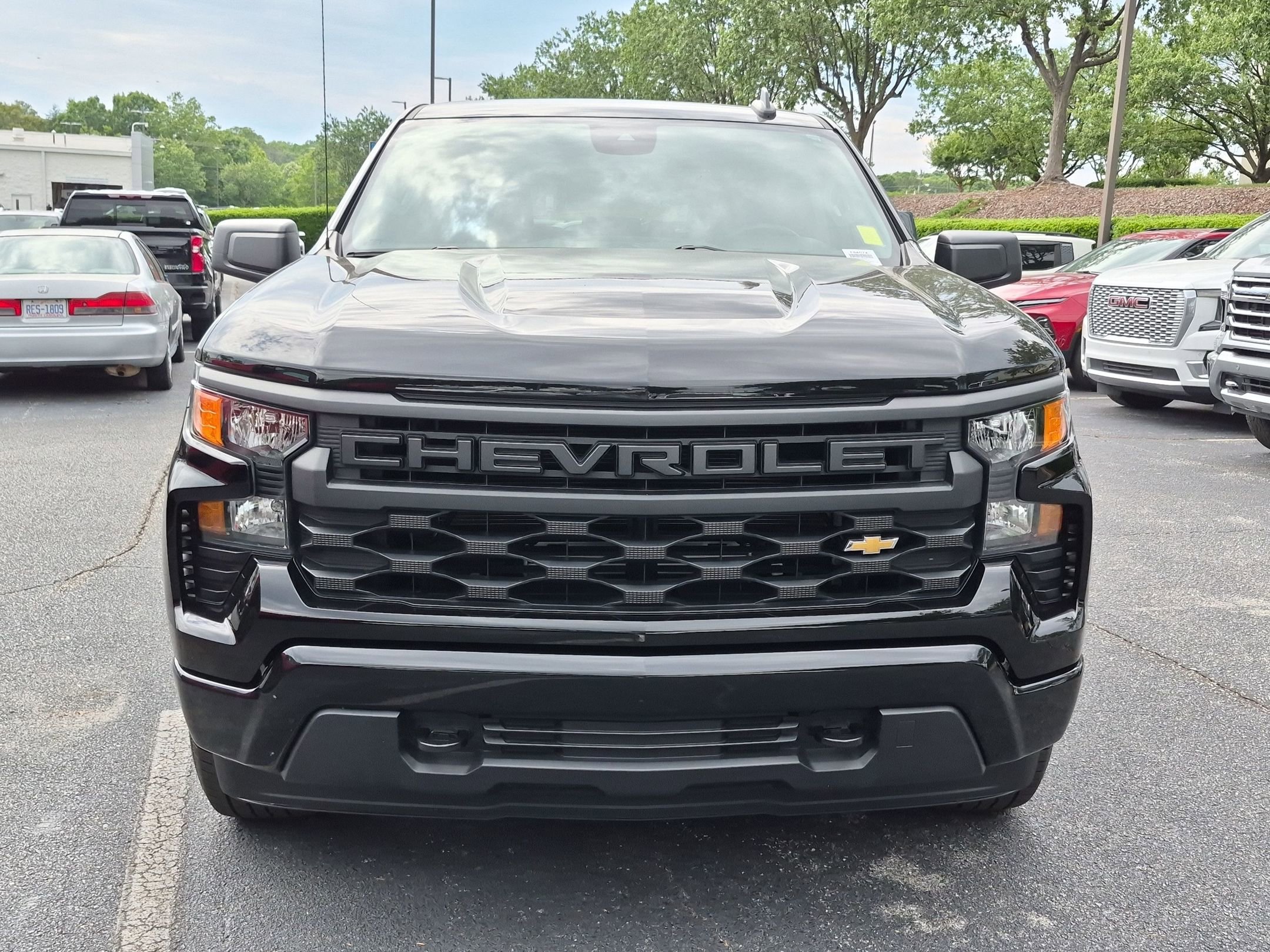 Used 2024 Chevrolet Silverado 1500 Custom AWD/4WD image 3