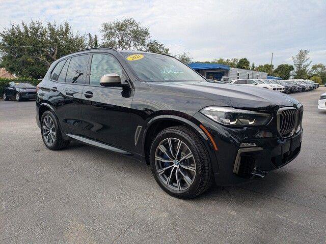 Used 2021 BMW X5 M50i image 9