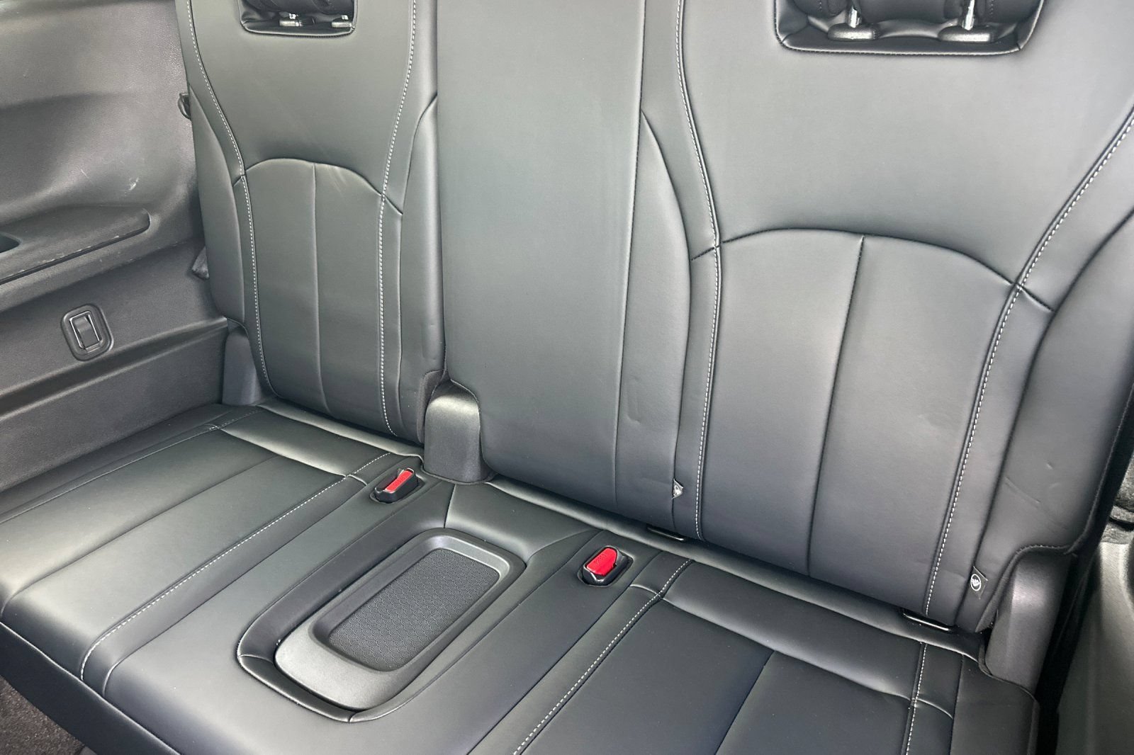 Used 2023 INFINITI QX60 Luxe w/ Cargo Package FWD image 17