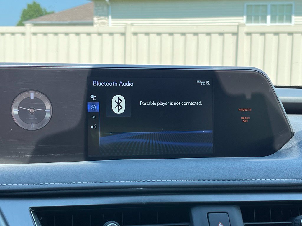 Used 2019 Lexus UX 250h w/ Premium Package AWD/4WD image 43