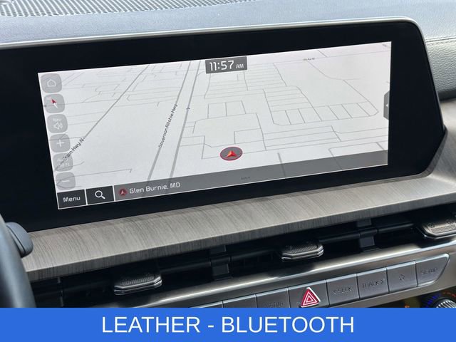 Used 2024 Kia Telluride EX w/ EX Captain's Chair Package image 3