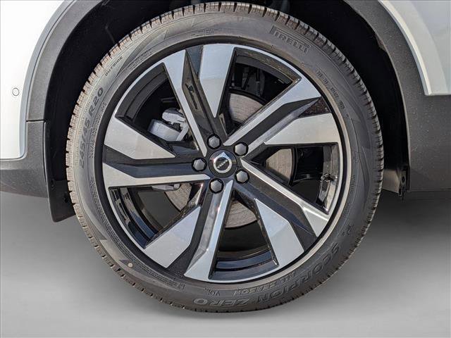New 2026 Volvo XC40 B5 Ultra w/ Climate Package image 11