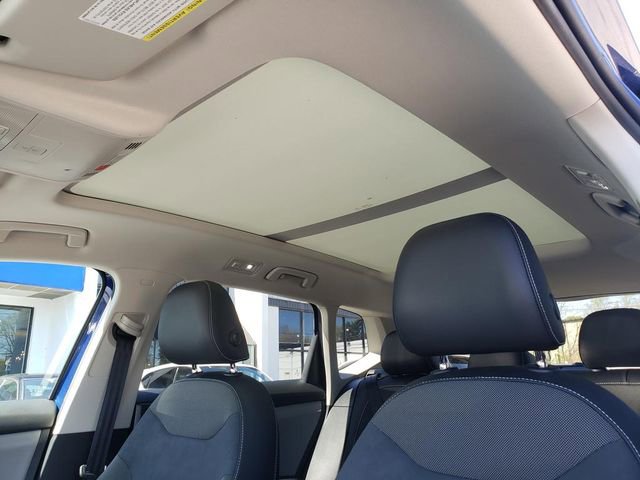 Used 2022 Volkswagen Taos SE image 21