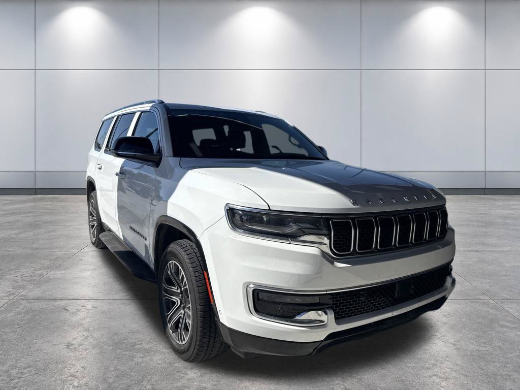 Used 2023 Jeep Wagoneer 4WD w/ Premium Group I image 3