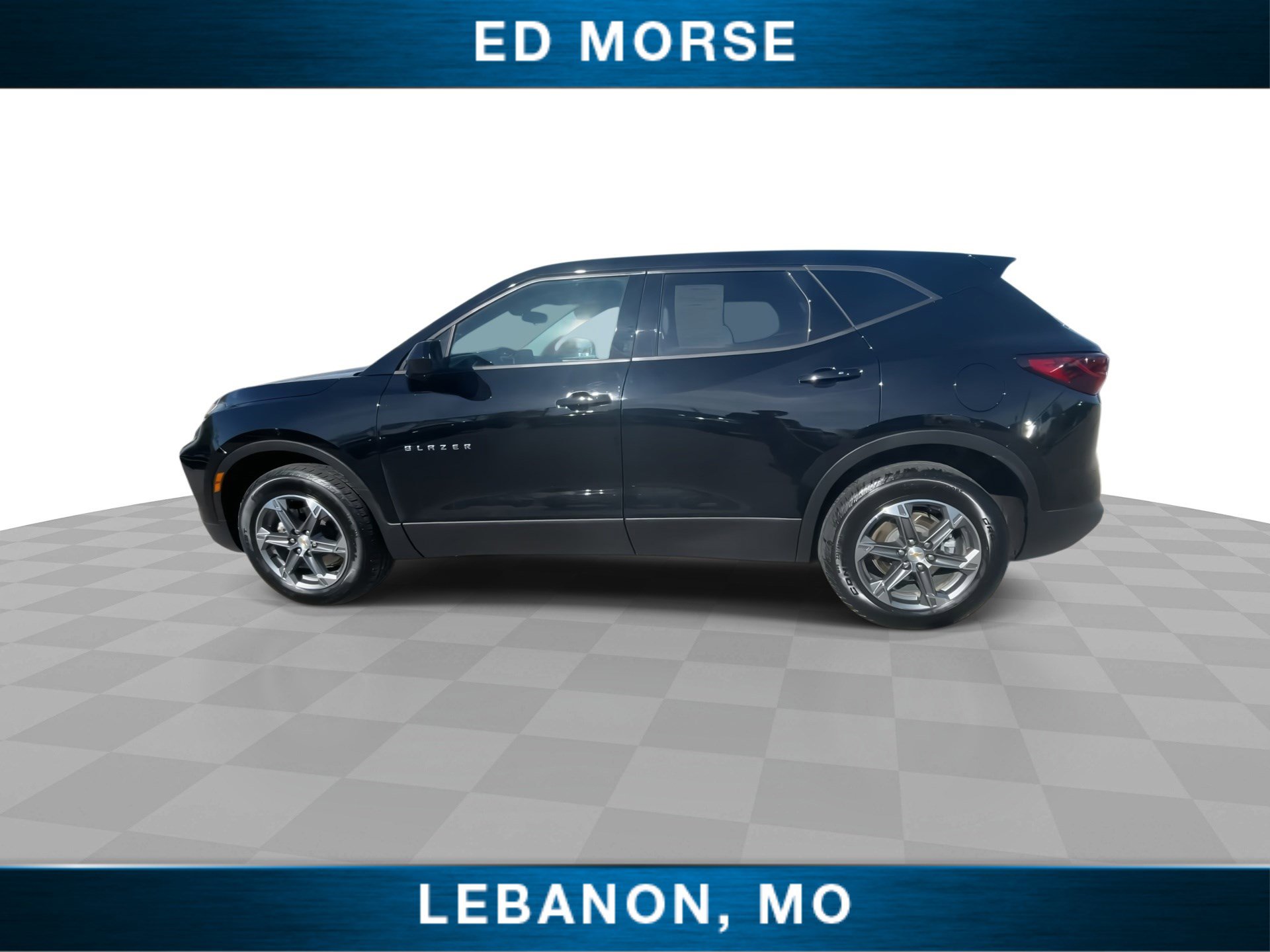 Used 2025 Chevrolet Blazer LT FWD image 6