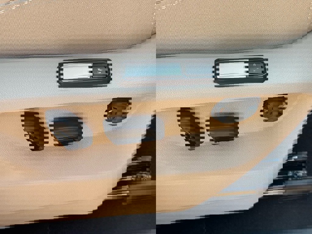 New 2026 Volkswagen Atlas SEL Premium R-Line image 13