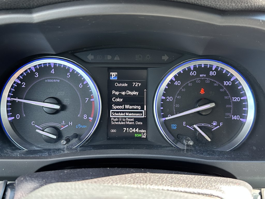 Used 2019 Toyota Highlander XLE FWD image 11