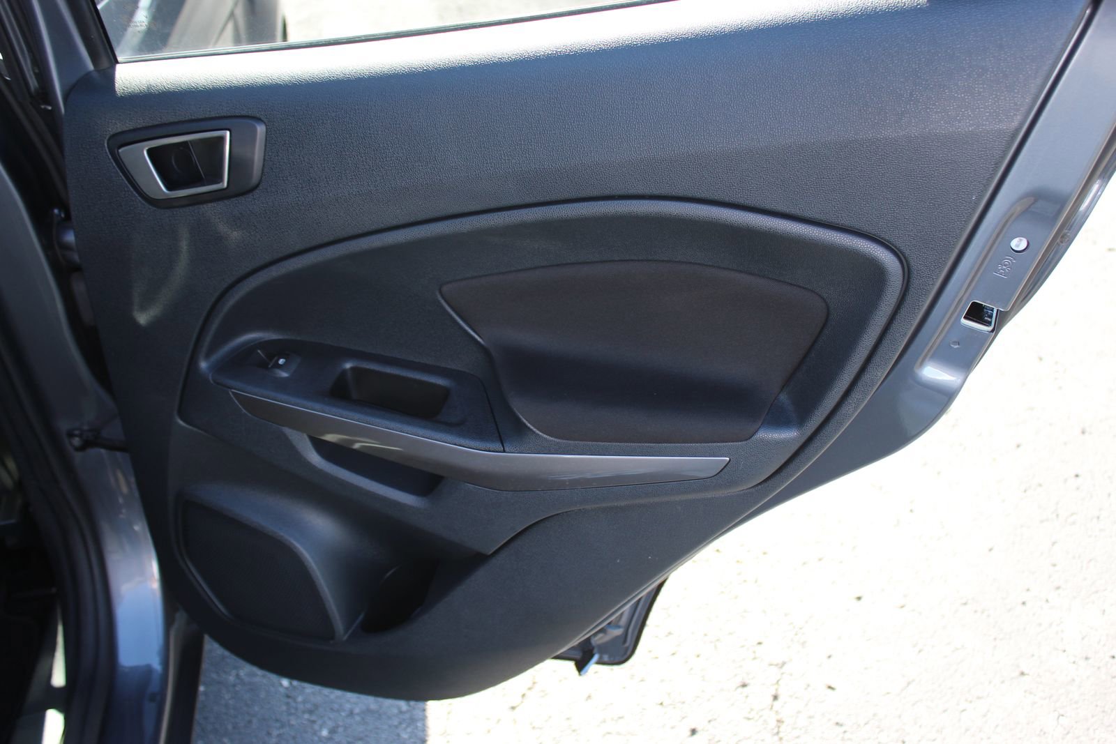 Used 2021 Ford EcoSport SE image 12