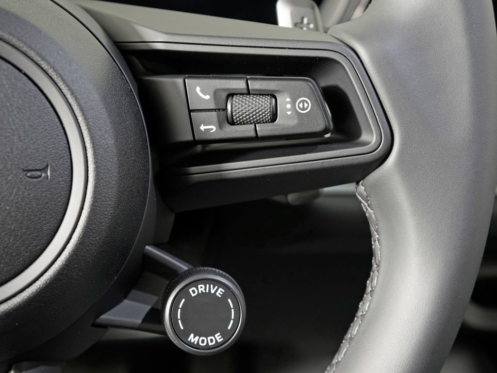 New 2026 Porsche Cayenne AWD/4WD image 25