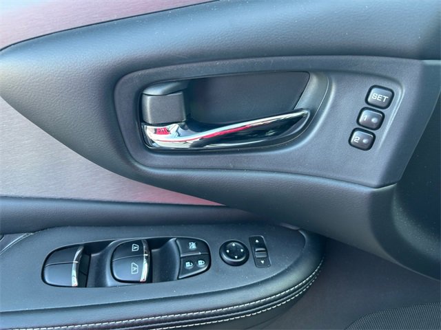 Used 2019 Nissan Murano SL w/ Cargo Package image 18