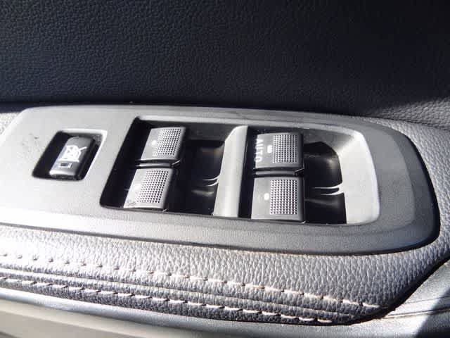 Used 2023 Ford Ranger Lariat w/ Equipment Group 501A High AWD/4WD image 16