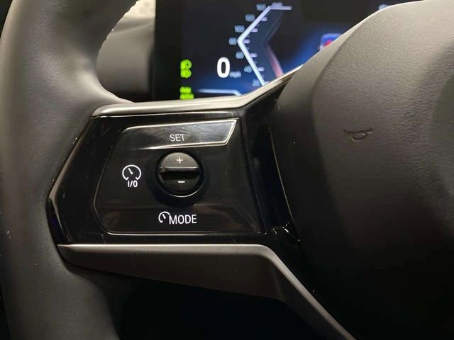 Used 2025 BMW i5 eDrive40i image 31