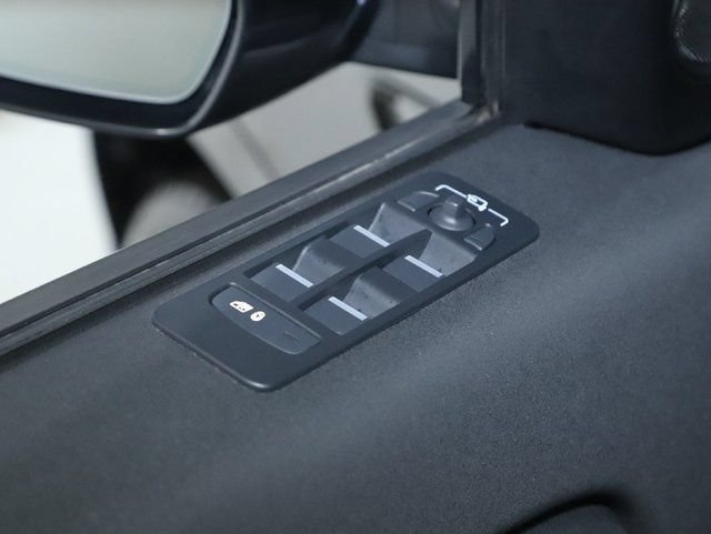 Used 2025 Land Rover Discovery Sport S AWD/4WD image 31