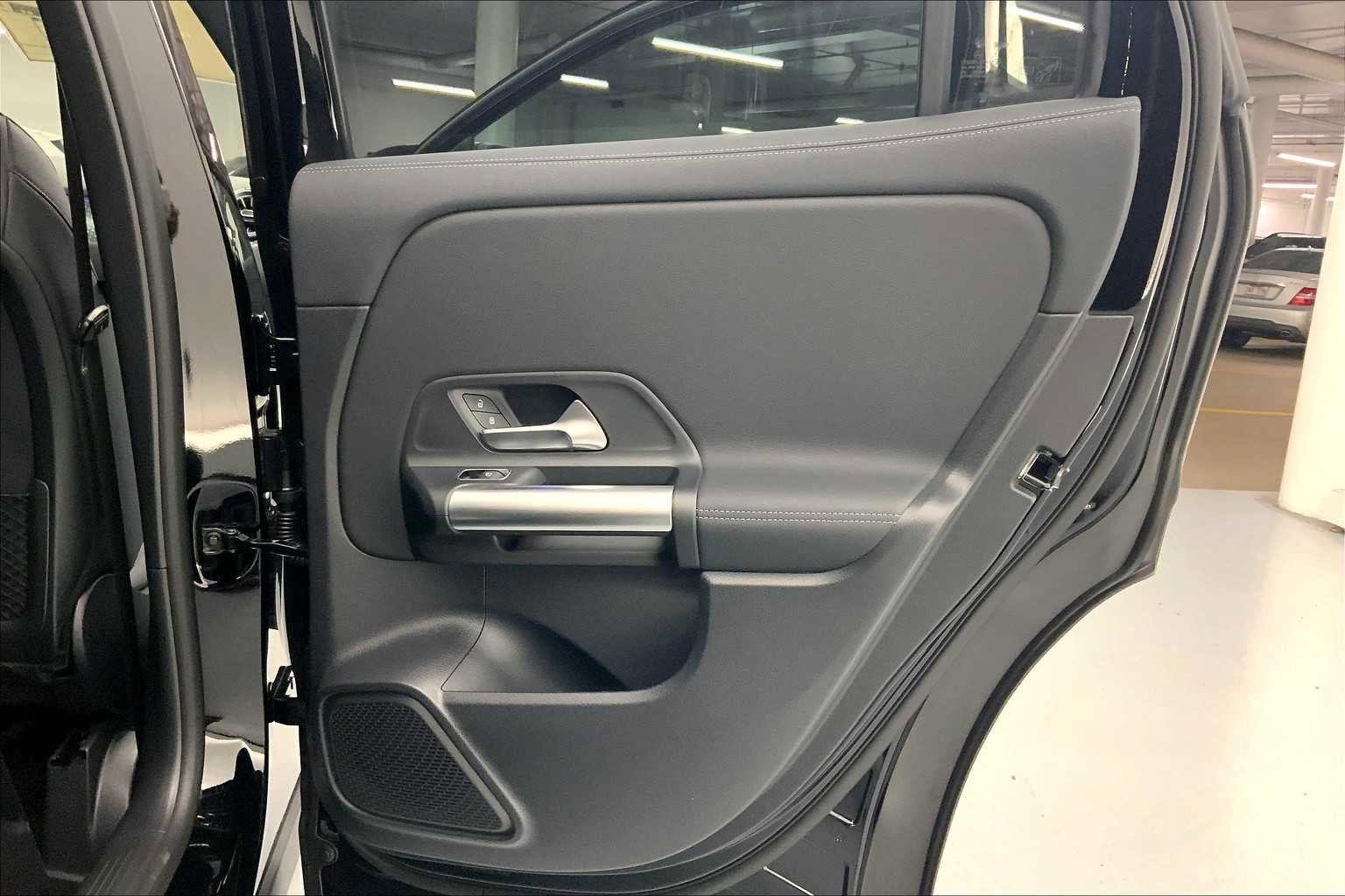 New 2026 Mercedes-Benz GLA 250 GLA 250 image 12