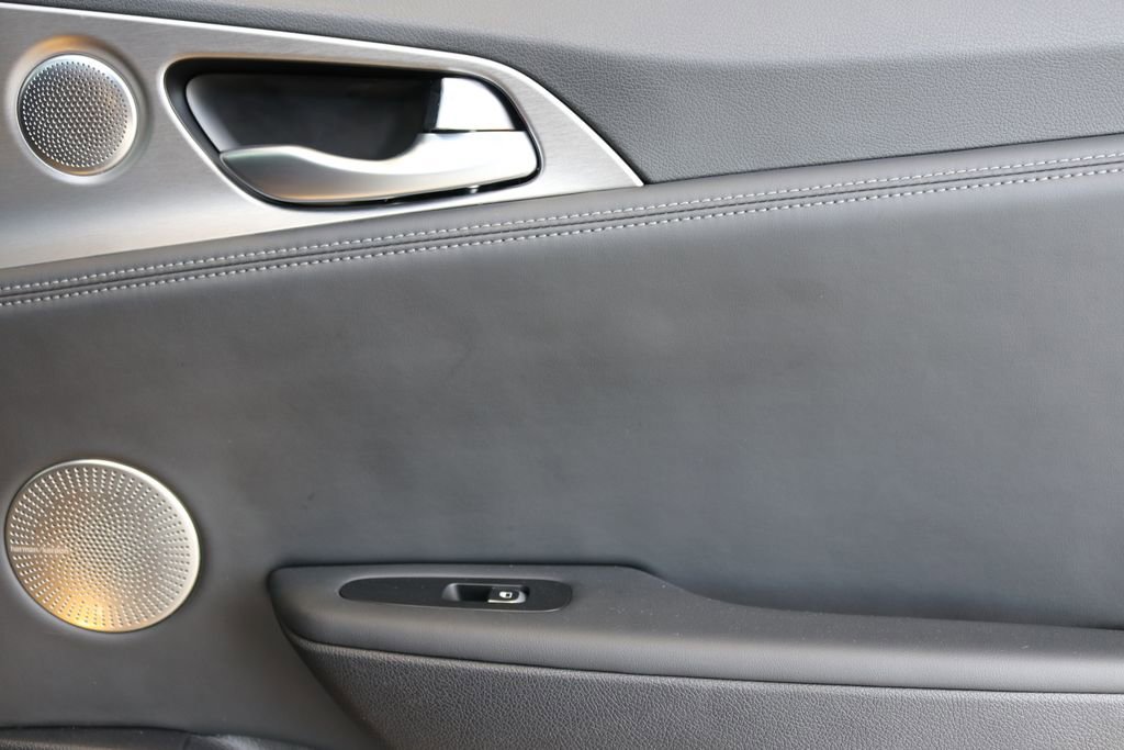 Used 2020 Kia Stinger GT1 image 33