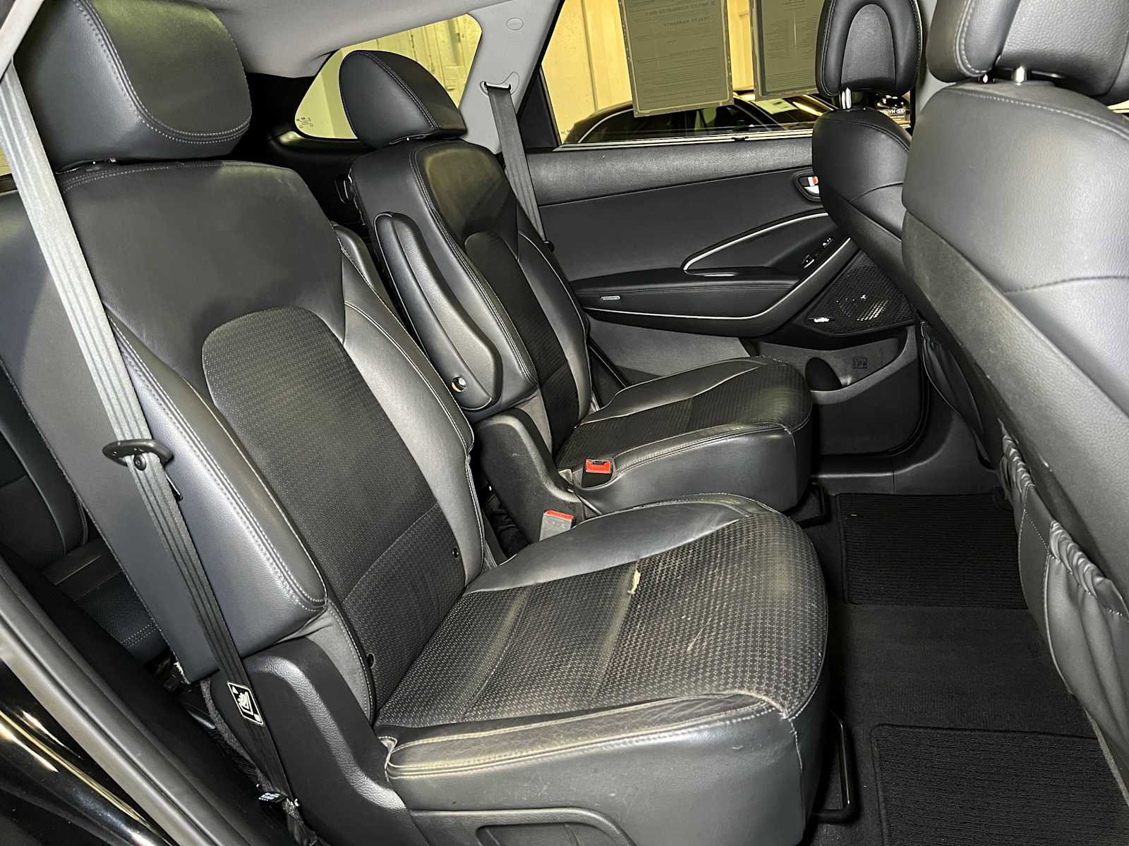 Used 2014 Hyundai Santa Fe Limited w/ Ultimate Package 07 image 14