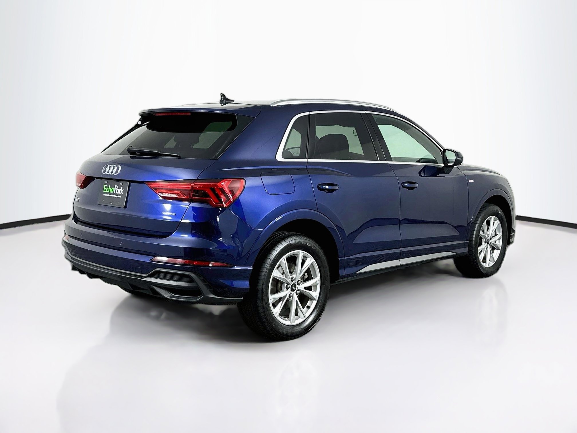 Used 2025 Audi Q3 2.0T Premium AWD/4WD image 9
