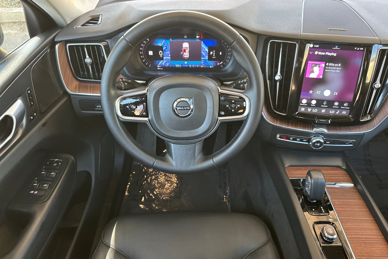 Certified 2023 Volvo XC60 B5 Plus w/ Climate Package FWD image 16