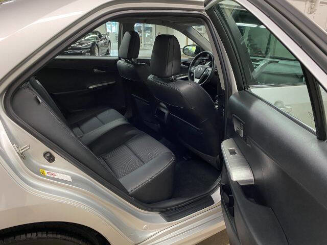 Used 2013 Toyota Camry XLE image 19