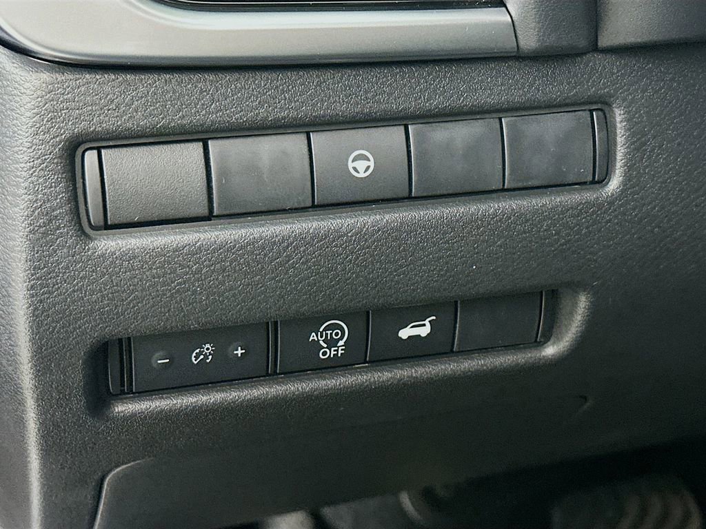 New 2026 Nissan Rogue SV image 15