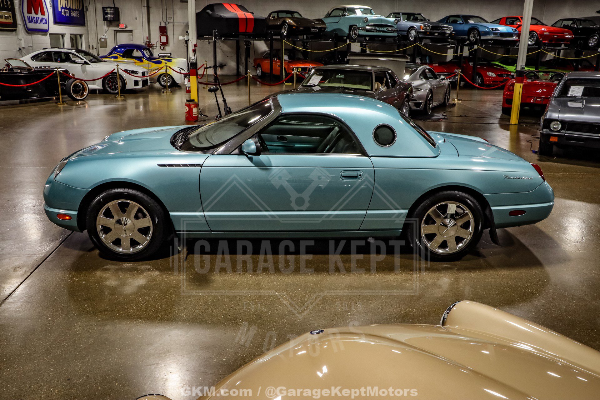 Used 2002 Ford Thunderbird RWD image 7