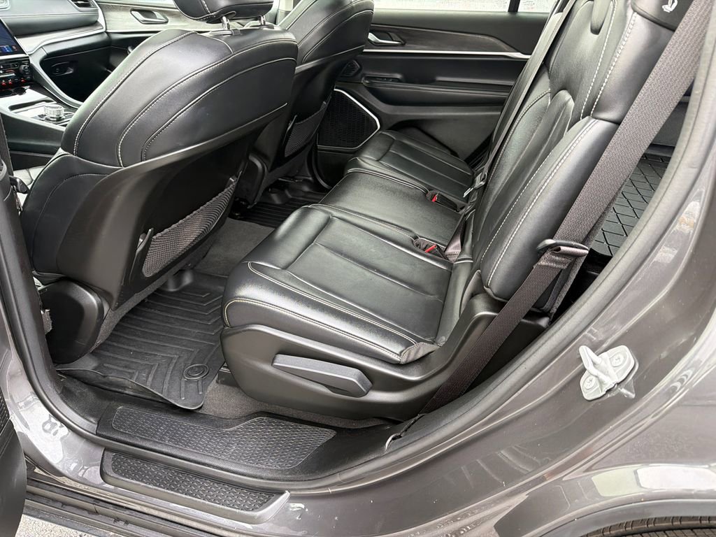 Used 2022 Jeep Grand Cherokee L Limited image 21