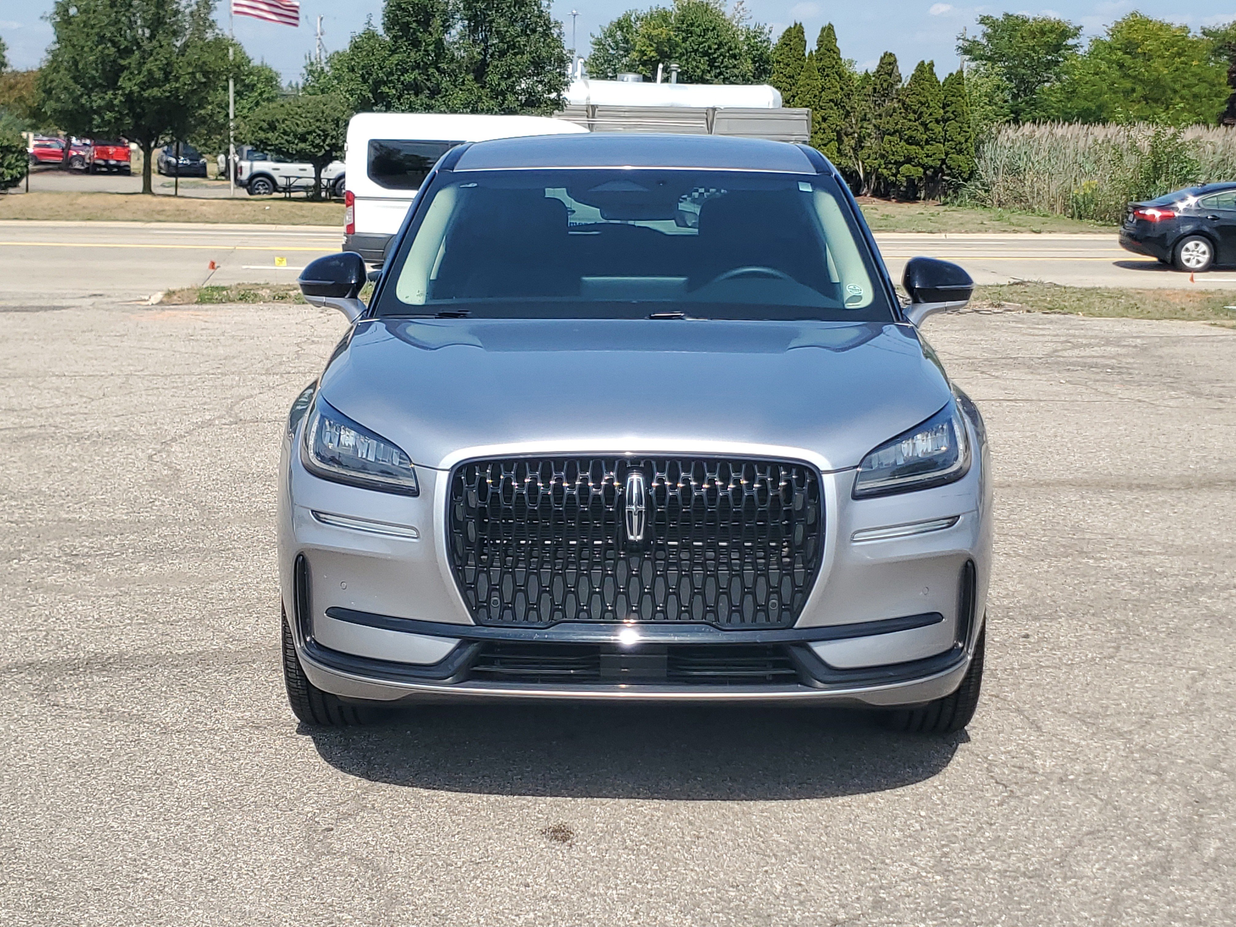 Certified 2024 Lincoln Corsair AWD w/ Equipment Group 101A image 2