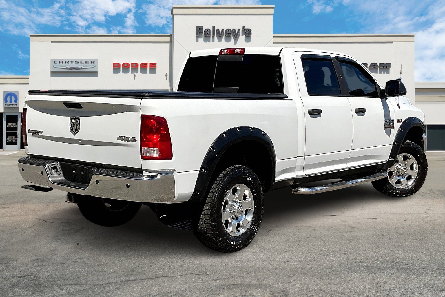 Used 2016 RAM 2500 Outdoorsman image 2