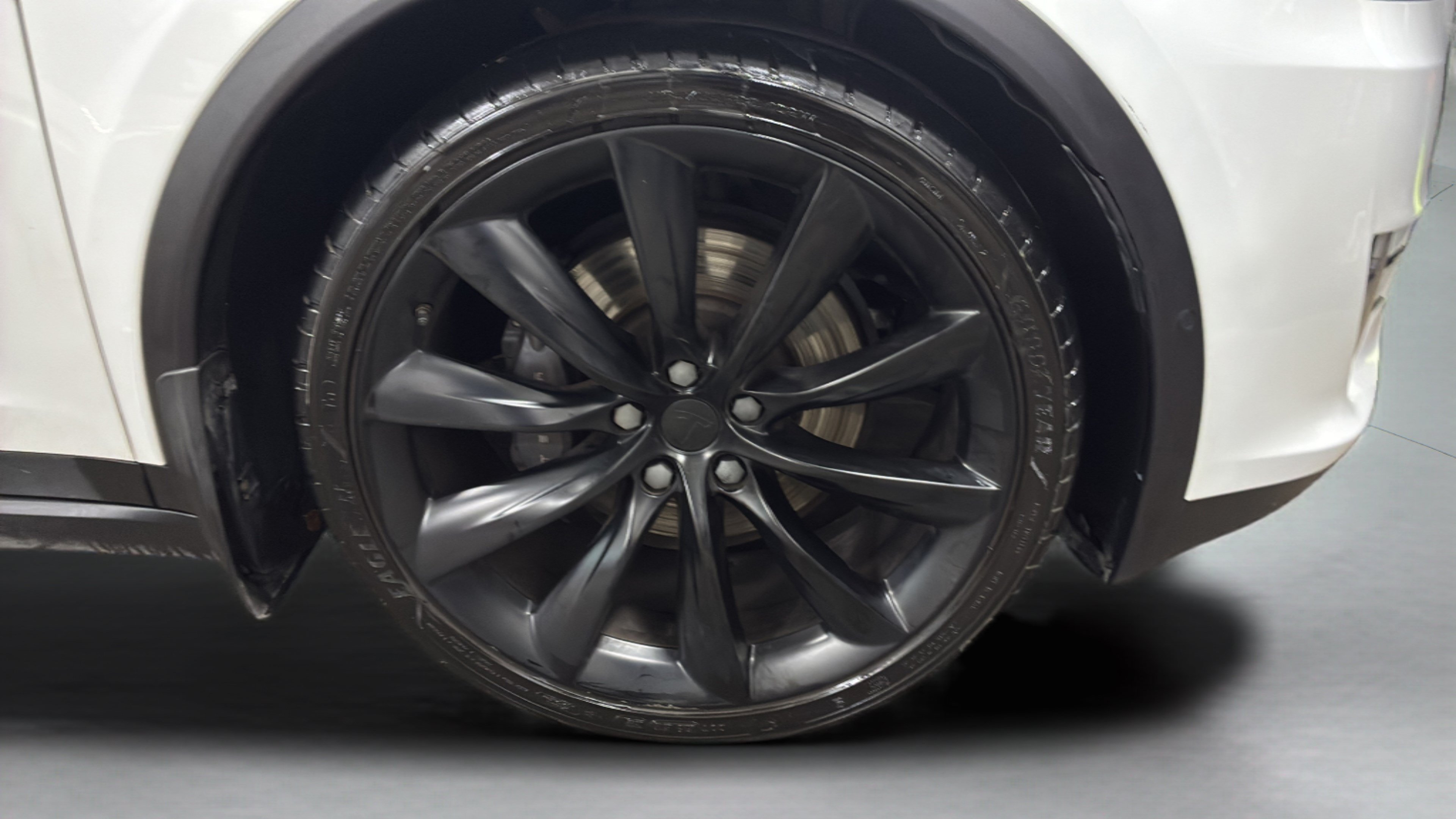Used 2018 Tesla Model X 100D AWD/4WD image 34