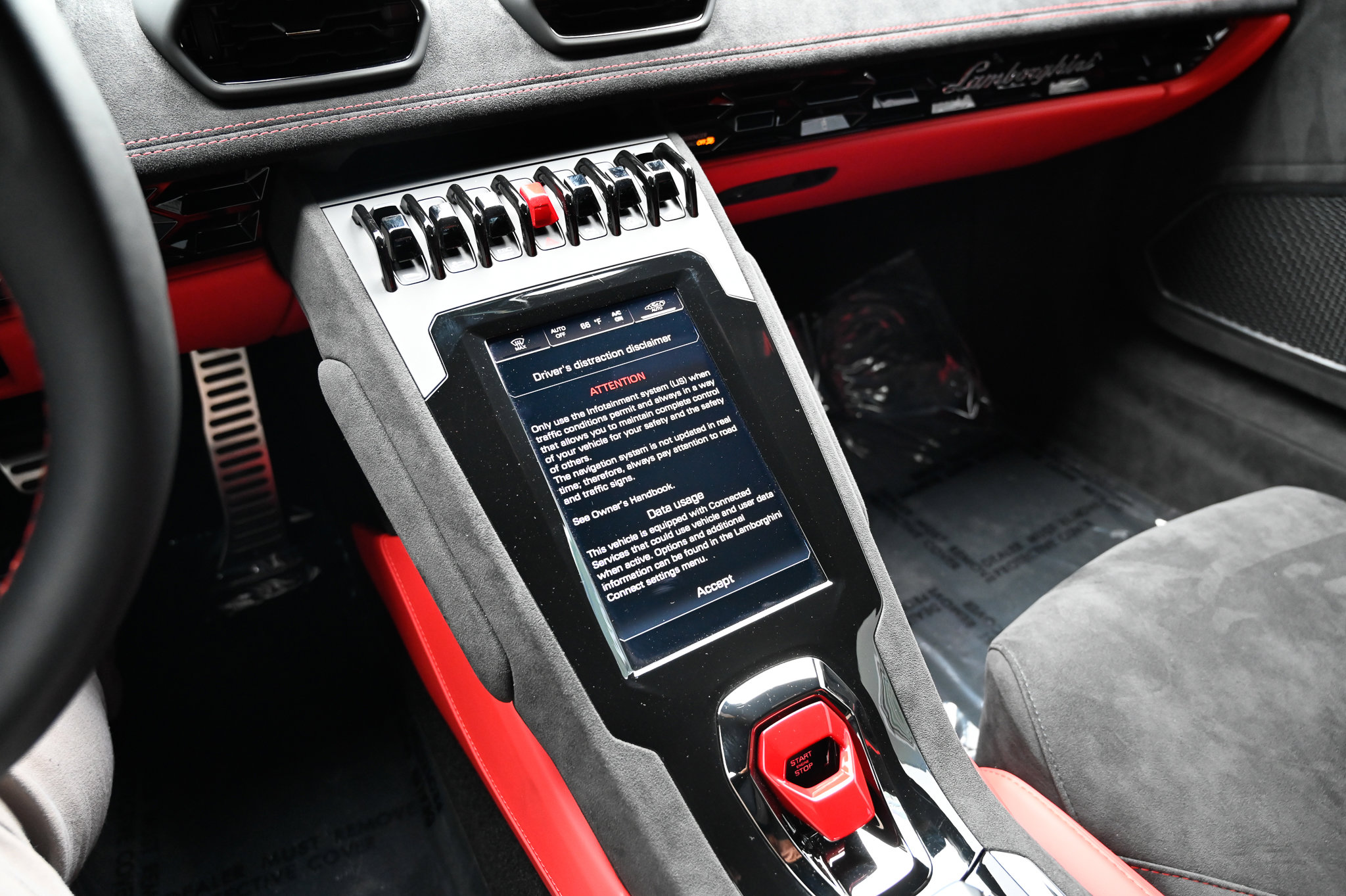 Used 2023 Lamborghini Huracan Tecnica image 28