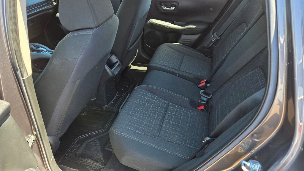 Used 2024 Honda HR-V LX image 11