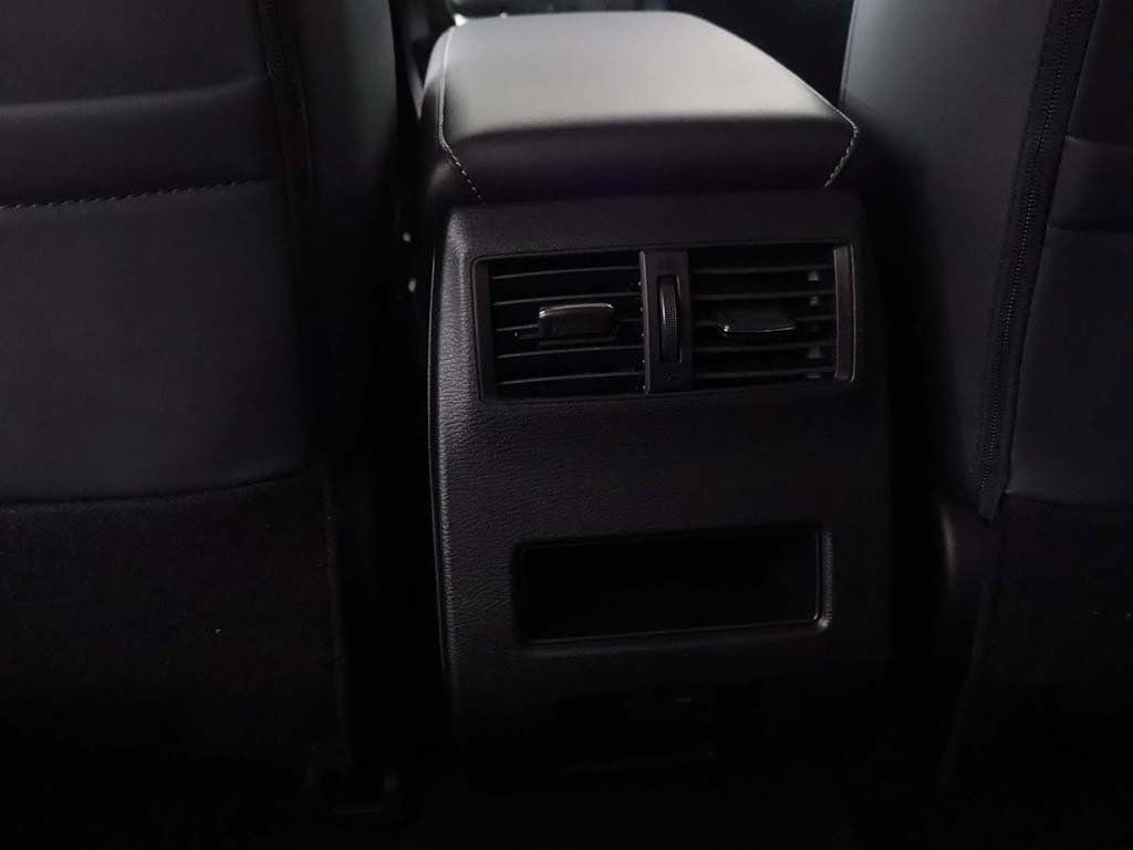 New 2026 Mitsubishi Outlander SE image 51