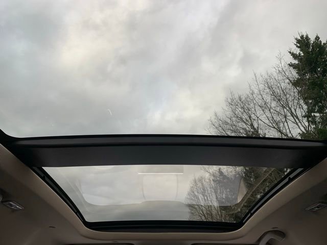 New 2025 Lincoln Corsair Grand Touring w/ Equipment Group 301A image 12