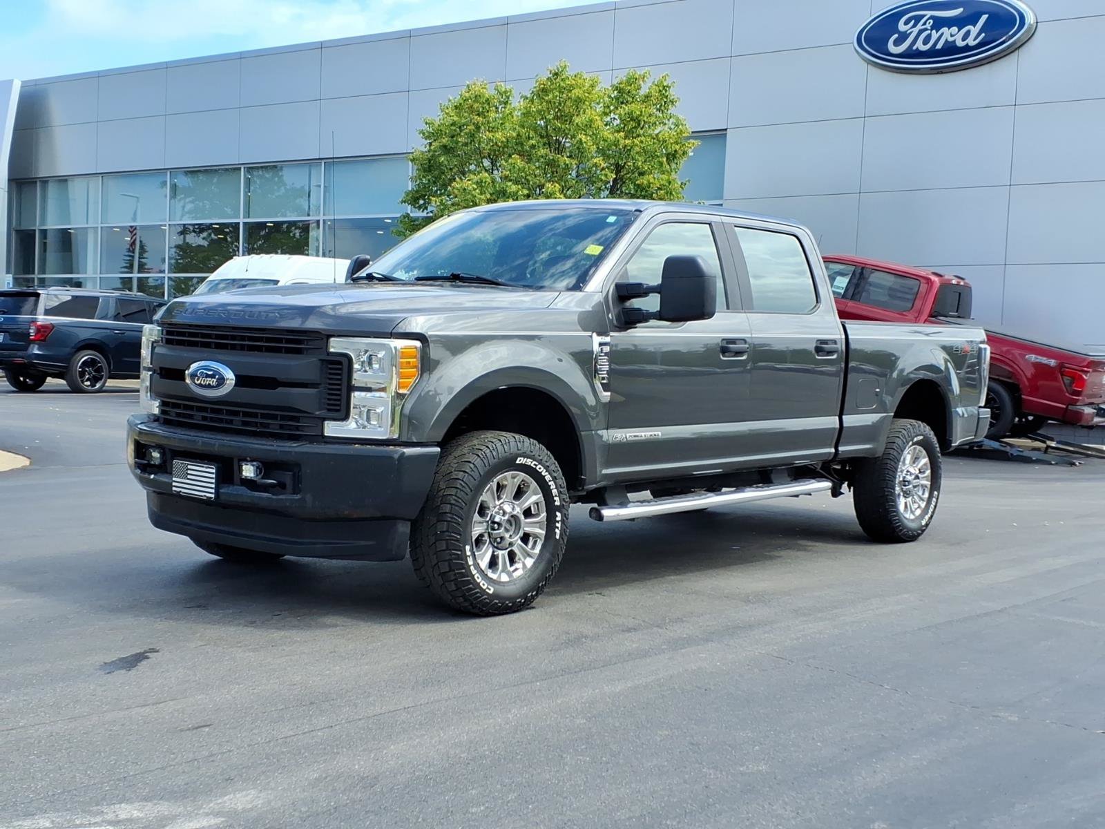 Used 2017 Ford F250 XL AWD/4WD image 1