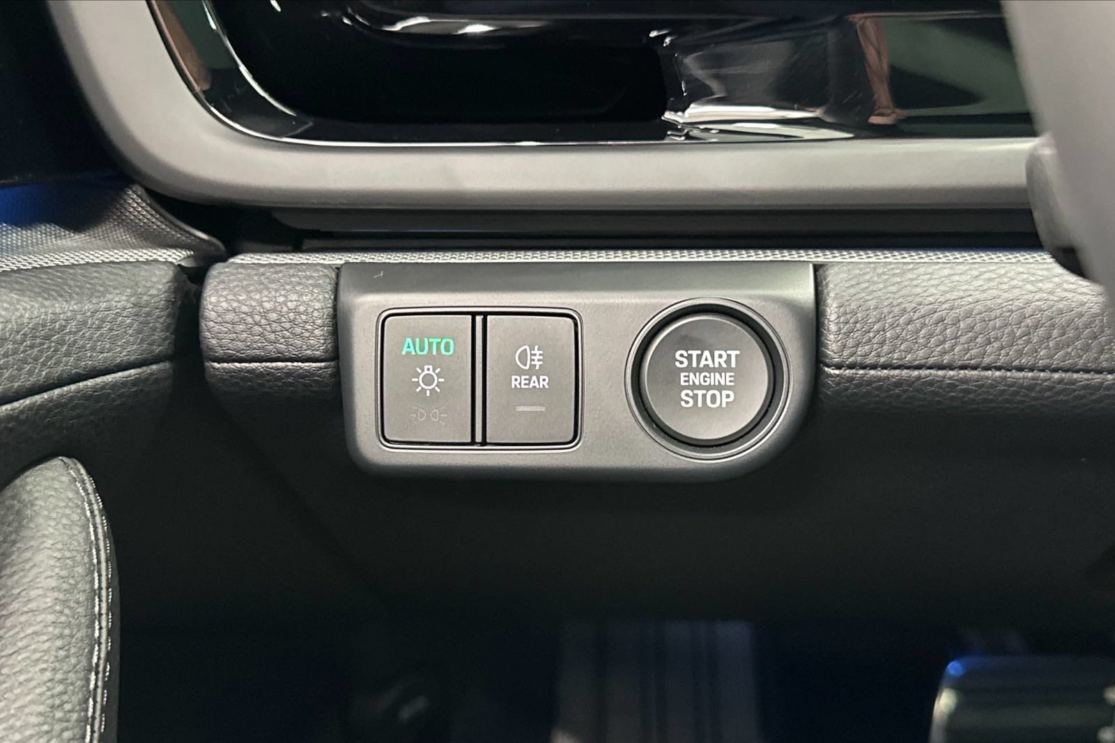 Certified 2025 Porsche Panamera 4 AWD/4WD image 44